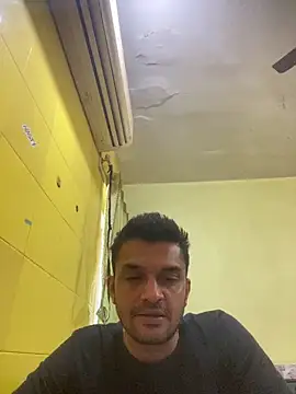 Snapshot of crazyfreaking chatting on February 2025 10:43:02 AM crazyfreaking online show from February 2025 10:43:02 AM