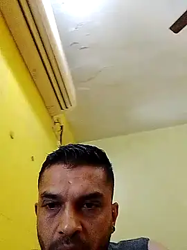 Snapshot of crazyfreaking chatting on February 2025 06:04:01 AM crazyfreaking online show from February 2025 06:04:01 AM