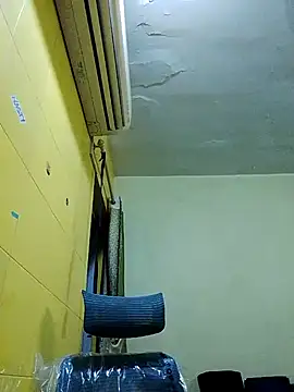 Snapshot of crazyfreaking chatting on March 2025 05:24:02 PM crazyfreaking online show from March 2025 05:24:02 PM