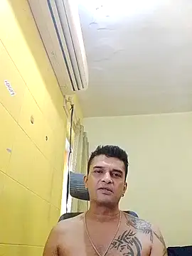 Snapshot of crazyfreaking chatting on March 2025 07:52:01 AM crazyfreaking online show from March 2025 07:52:01 AM