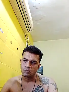 Snapshot of crazyfreaking chatting on March 2025 08:18:02 AM crazyfreaking online show from March 2025 08:18:02 AM