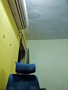 Snapshot of crazyfreaking chatting on March 2025 06:40:02 PM crazyfreaking online show from March 2025 06:40:02 PM