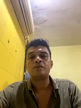 Snapshot of crazyfreaking chatting on October 2025 07:38:01 PM crazyfreaking online show from October 2025 07:38:01 PM