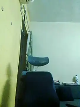 Snapshot of crazyfreaking chatting on October 2025 08:04:02 PM crazyfreaking online show from October 2025 08:04:02 PM