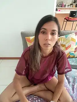 Snapshot of Alicee10 chatting on October 2025 05:32:01 PM Alicee10 online show from October 2025 05:32:01 PM