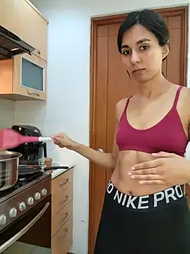 Snapshot of Alicee10 chatting on November 2025 09:03:02 PM Alicee10 online show from November 2025 09:03:02 PM