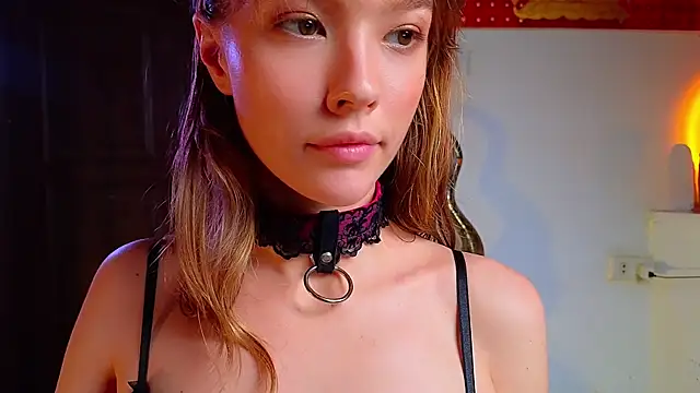 DemiDee online show from December 2024 12:00:01 PM