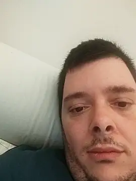 Snapshot of maksimovic chatting on March 2025 11:35:02 PM maksimovic online show from March 2025 11:35:02 PM