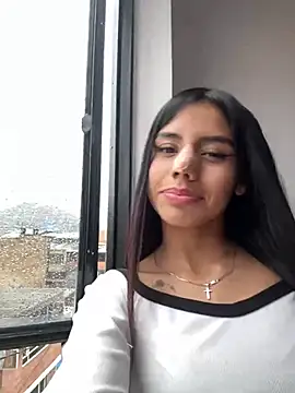 Laura-Khalifa online show from February 2025 09:06:01 PM