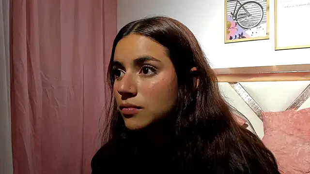 Snapshot of ScarlettMadisson chatting on February 2025 12:19:01 AM ScarlettMadisson online show from February 2025 12:19:01 AM