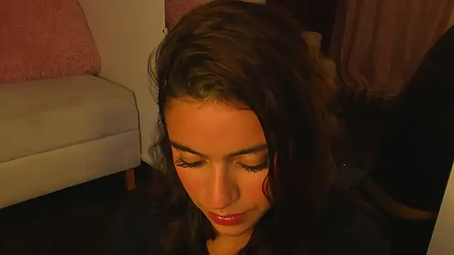 Snapshot of ScarlettMadisson chatting on February 2025 12:14:01 AM ScarlettMadisson online show from February 2025 12:14:01 AM