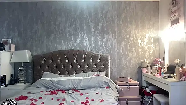 GemaJBusty online show from February 2025 01:08:01 PM