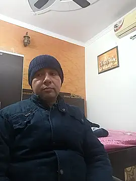 innocentboy1987 online show from January 2026 05:57:01 AM