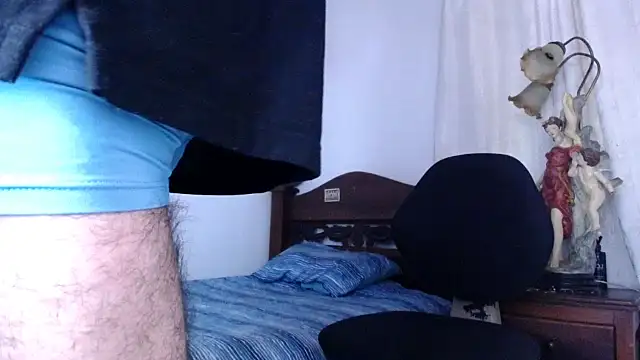 Snapshot of Bull_Xvi chatting on January 2026 04:18:02 AM Bull Xvi online show from January 2026 04:18:02 AM