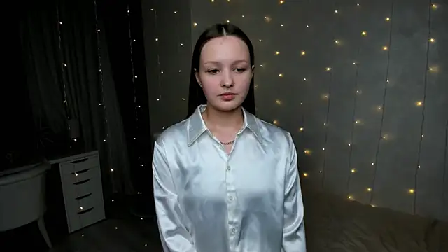 Snapshot of LorettaBierlly chatting on February 2025 03:56:01 PM LorettaBierlly online show from February 2025 03:56:01 PM