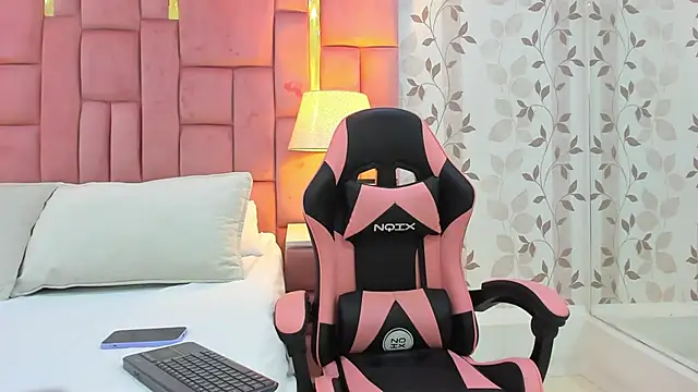 ArianaFranco online show from March 2025 12:33:02 PM