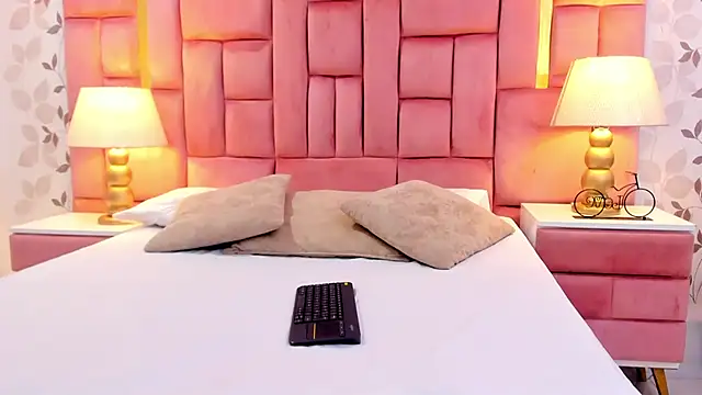 ArianaFranco online show from April 2026 02:00:02 PM