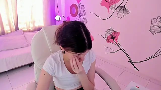 Snapshot of Isabela_Fiorelli chatting on April 2026 01:20:01 PM Isabela Fiorelli online show from April 2026 01:20:01 PM