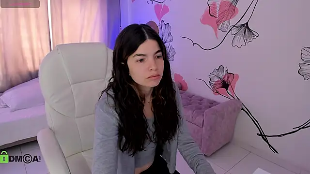Isabela Fiorelli online show from June 2026 01:55:01 PM