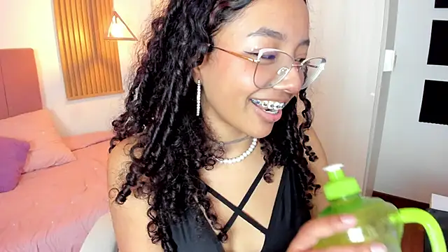 Snapshot of im_morgann chatting on February 2025 08:00:01 PM im morgann online show from February 2025 08:00:01 PM