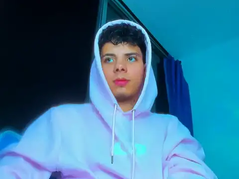 Snapshot of Alessandro_1610 chatting on October 2025 05:15:02 AM Alessandro 1610 online show from October 2025 05:15:02 AM