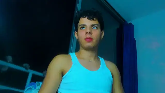 Snapshot of Alessandro_1610 chatting on October 2025 04:13:02 AM Alessandro 1610 online show from October 2025 04:13:02 AM