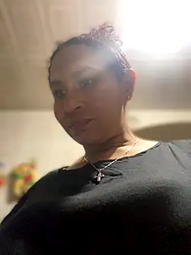 Carola-Ross online show from September 2025 05:57:01 PM