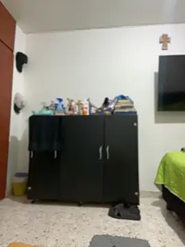 Carola-Ross online show from October 2025 04:57:01 PM