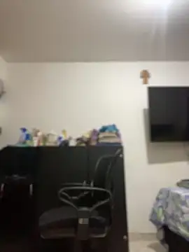 Carola-Ross online show from November 2025 05:18:01 PM