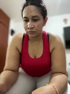 Carola-Ross online show from April 2026 05:28:01 PM