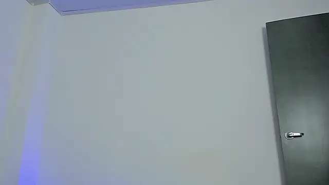 hugosan12 online show from September 2025 06:08:01 PM