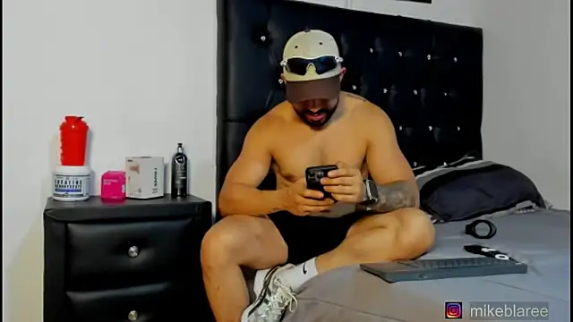 mikeblaree online show from March 2026 06:45:02 PM