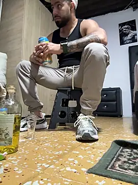 mikeblaree online show from May 2026 03:47:01 AM