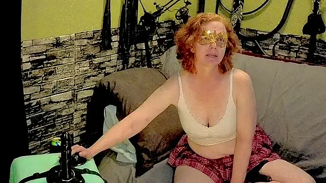 Scarlett Switch online show from July 2026 12:35:01 AM
