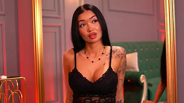 Snapshot of SashaFerrera chatting on February 2025 01:03:02 AM SashaFerrera online show from February 2025 01:03:02 AM