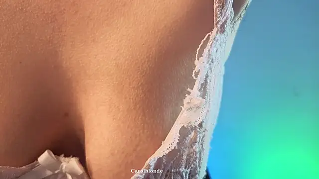 Carolblonde online show from May 2026 03:47:02 AM