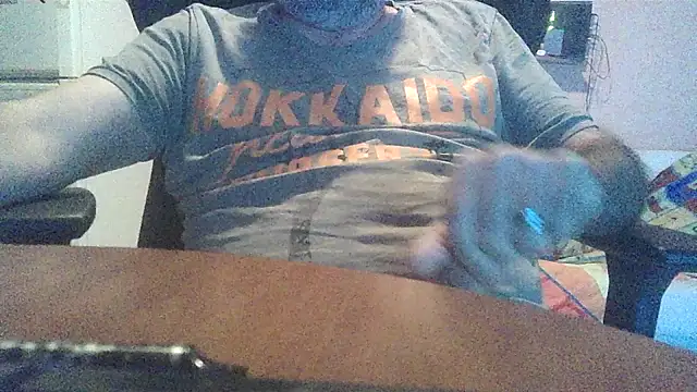 Snapshot of lanata chatting on October 2025 03:58:01 AM lanata online show from October 2025 03:58:01 AM