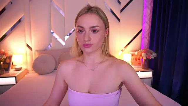 LindsieGreyy online show from June 2026 02:12:02 PM