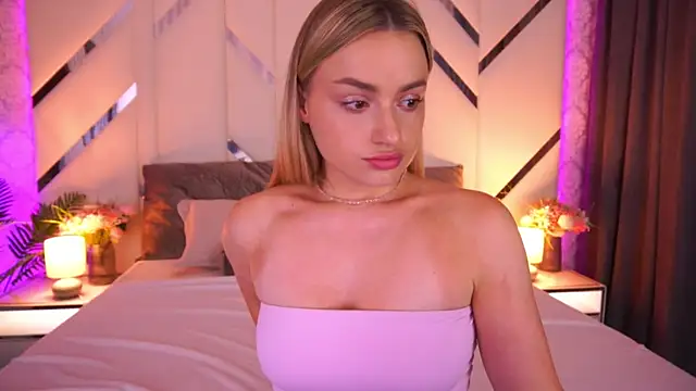 LindsieGreyy online show from June 2026 12:49:01 PM