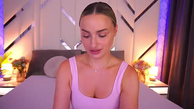 LindsieGreyy online show from July 2026 01:24:02 PM