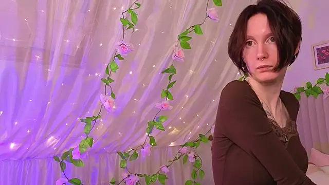 Snapshot of JoYung chatting on December 2025 04:18:02 AM JoYung online show from December 2025 04:18:02 AM