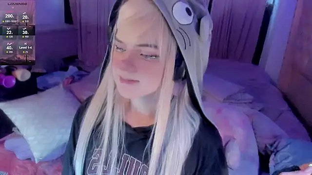 Angelica Reborn online show from November 2025 08:30:01 PM