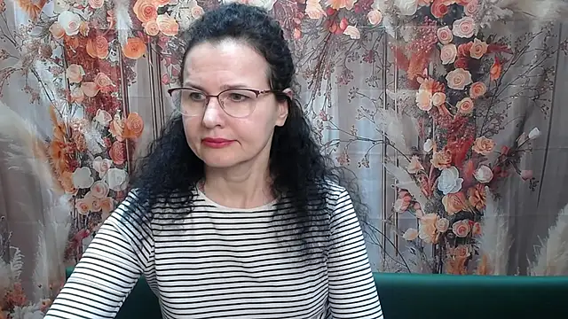 Miroslava Happi online show from April 2026 05:49:02 AM