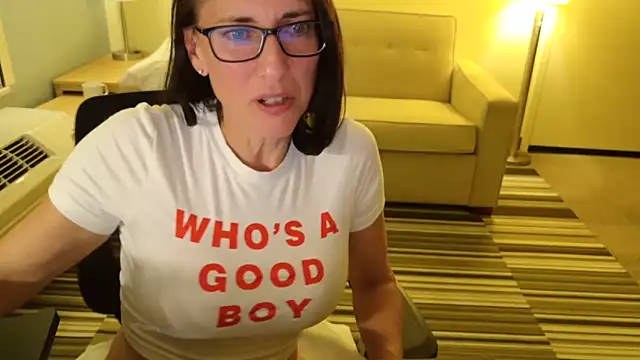 MrsJanetM online show from May 2026 05:45:02 AM