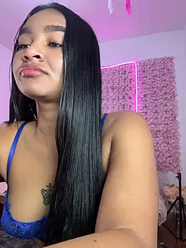 Snapshot of Lynda_Bonnie chatting on June 2026 04:12:01 PM Lynda Bonnie online show from June 2026 04:12:01 PM