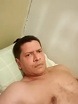 Snapshot of machoactivo1 chatting on February 2025 02:35:01 AM machoactivo1 online show from February 2025 02:35:01 AM