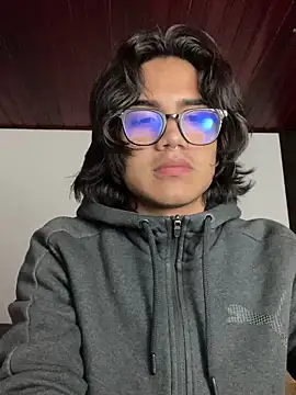 shadowsofgarden online show from February 2025 04:01:01 AM