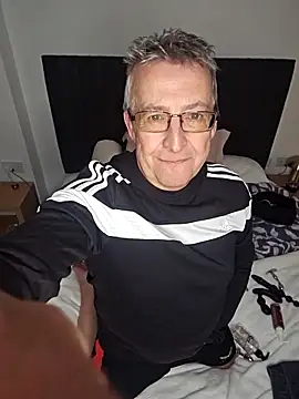 Snapshot of mann4u147 chatting on March 2026 06:11:01 PM mann4u147 online show from March 2026 06:11:01 PM