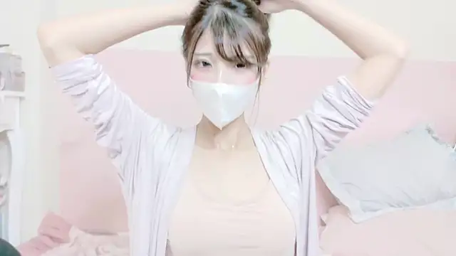 Snapshot of -nyanko- chatting on September 2025 02:33:02 PM -nyanko- online show from September 2025 02:33:02 PM