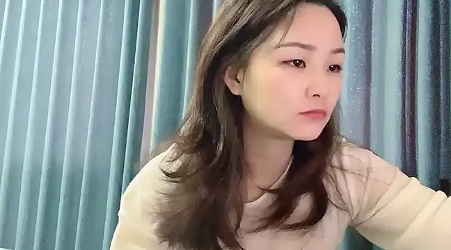 Snapshot of Mia-77 chatting on March 2025 05:43:02 AM Mia-77 online show from March 2025 05:43:02 AM